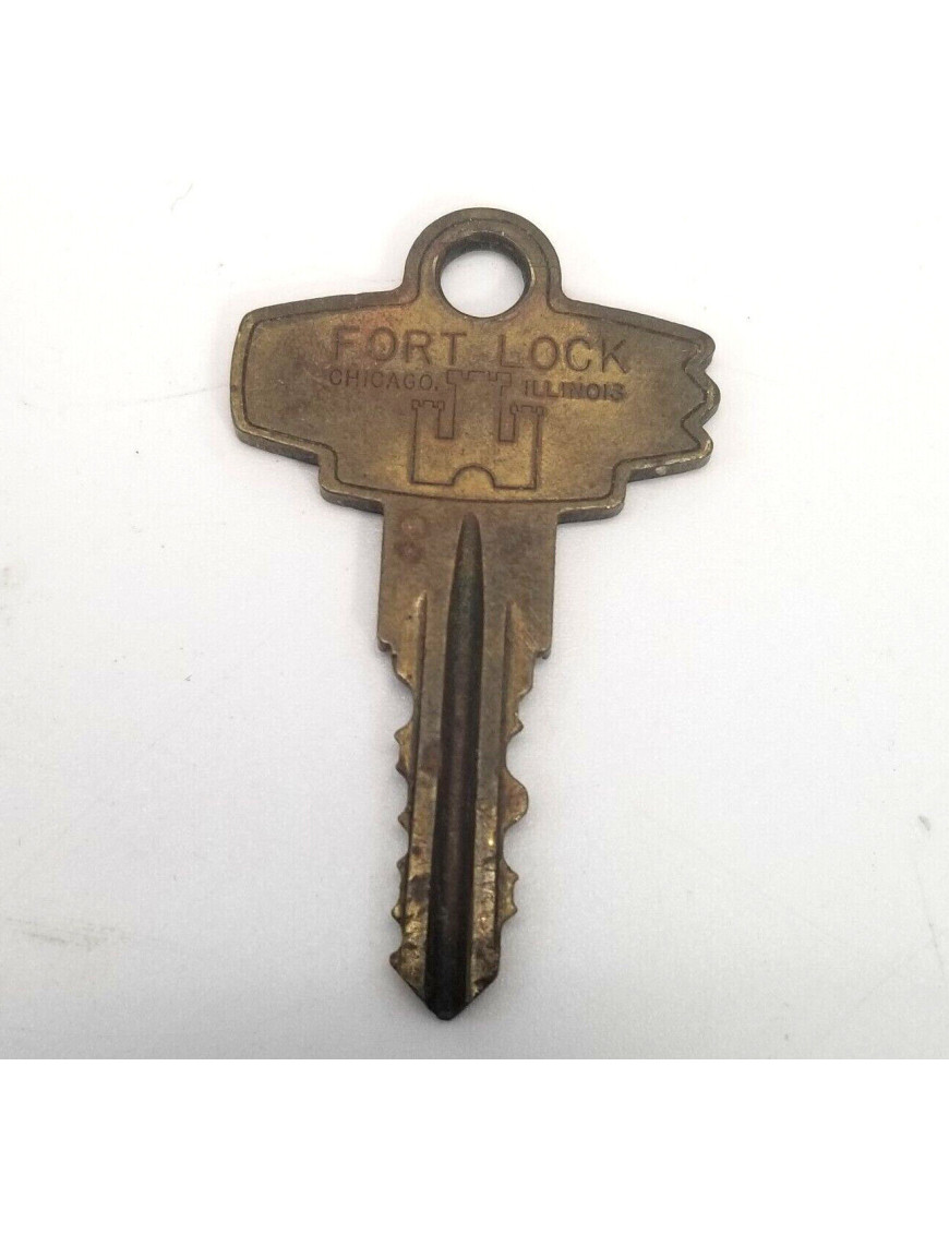 Vintage Chicago Fort Lock Co. Key 2252 Company Flipper keys Williams Condition: Used [product.supplier] 1 Vintage Chicago Fort L