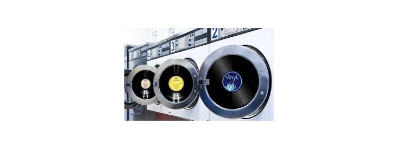 Nous proposons un service de lavage de disques vinyles 45 tours I Nostri Vinili 1 - Shop I'm Jukebox 